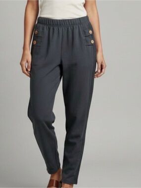 Made In Italy Cotton Slim Tapered Button-Detail Pants in Charcoal